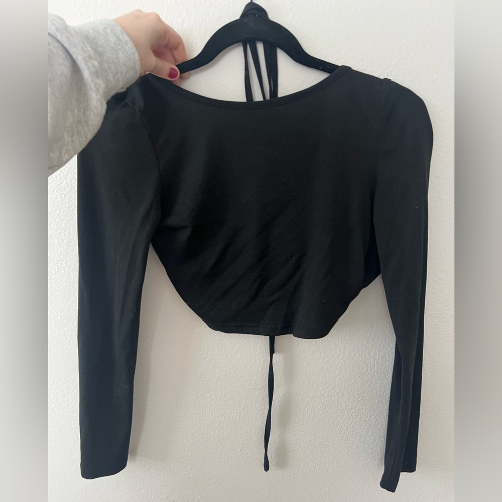 Lace-up back long sleeve